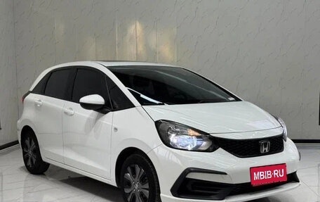 Honda Fit, 2022 год, 1 080 000 рублей, 1 фотография