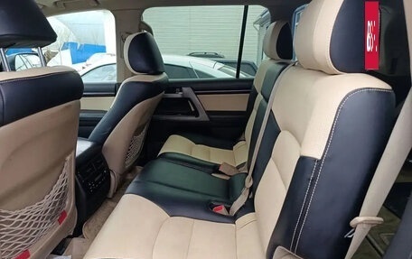 Toyota Land Cruiser 200, 2010 год, 3 000 000 рублей, 3 фотография
