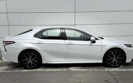 Toyota Camry, 2023 год, 3 480 000 рублей, 4 фотография
