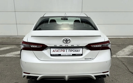 Toyota Camry, 2023 год, 3 480 000 рублей, 6 фотография