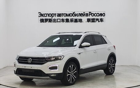 Volkswagen T-Roc I, 2021 год, 2 200 000 рублей, 3 фотография
