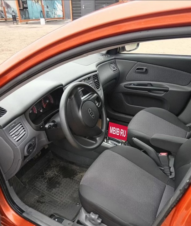KIA Rio II рестайлинг, 2011 год, 700 000 рублей, 9 фотография