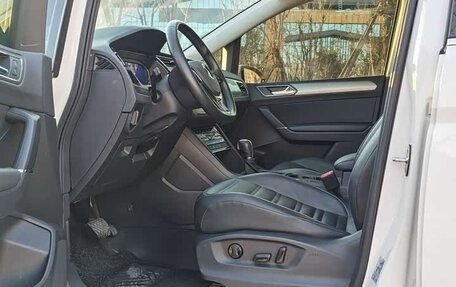 Volkswagen Touran III, 2022 год, 1 490 003 рублей, 9 фотография
