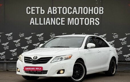 Toyota Camry, 2011 год, 1 110 000 рублей, 3 фотография