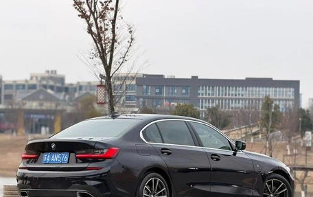BMW 3 серия, 2022 год, 2 690 000 рублей, 4 фотография