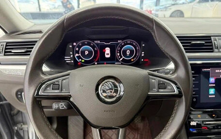 Skoda Superb III рестайлинг, 2022 год, 1 730 000 рублей, 9 фотография