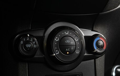 Ford Fiesta, 2016 год, 899 000 рублей, 12 фотография