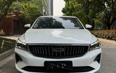 Geely Emgrand, 2022 год, 860 000 рублей, 2 фотография