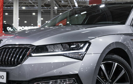 Skoda Superb III рестайлинг, 2024 год, 3 198 600 рублей, 2 фотография