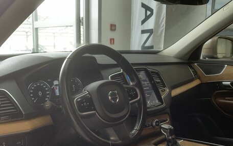 Volvo XC90 II рестайлинг, 2017 год, 3 450 000 рублей, 12 фотография