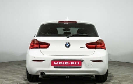 BMW 1 серия, 2017 год, 1 790 000 рублей, 6 фотография