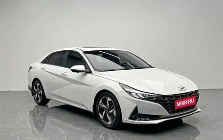 Hyundai Elantra, 2023 год, 1 350 000 рублей, 1 фотография