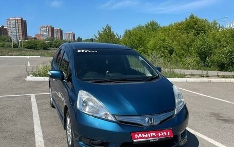 Honda Fit Shuttle I рестайлинг, 2012 год, 550 000 рублей, 1 фотография