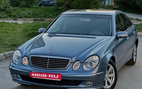 Mercedes-Benz E-Класс, 2003 год, 800 000 рублей, 3 фотография