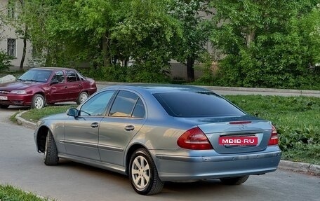 Mercedes-Benz E-Класс, 2003 год, 800 000 рублей, 8 фотография