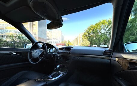 Mercedes-Benz E-Класс, 2003 год, 800 000 рублей, 11 фотография