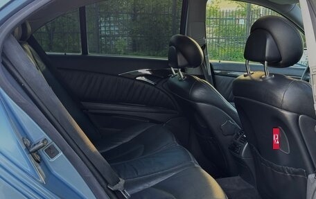 Mercedes-Benz E-Класс, 2003 год, 800 000 рублей, 24 фотография