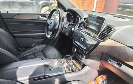 Mercedes-Benz GLE, 2017 год, 4 200 000 рублей, 13 фотография