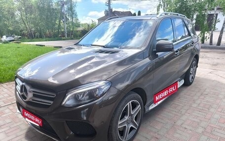 Mercedes-Benz GLE, 2017 год, 4 200 000 рублей, 11 фотография