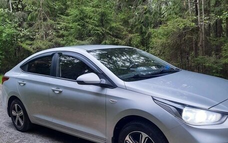 Hyundai Solaris II рестайлинг, 2018 год, 1 250 000 рублей, 5 фотография