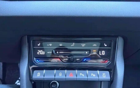 Skoda Karoq I, 2022 год, 2 200 000 рублей, 13 фотография