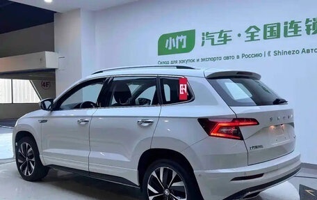 Skoda Karoq I, 2022 год, 2 200 000 рублей, 5 фотография