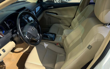 Toyota Camry, 2014 год, 2 040 000 рублей, 8 фотография
