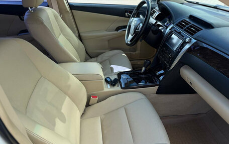 Toyota Camry, 2014 год, 2 040 000 рублей, 15 фотография