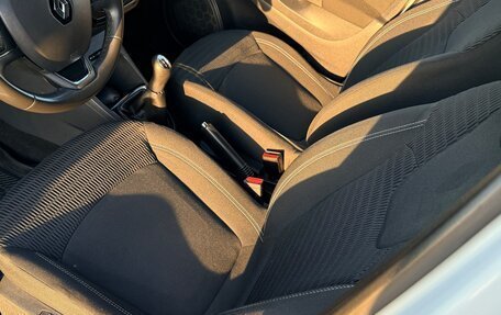 Renault Kaptur I рестайлинг, 2017 год, 1 320 000 рублей, 24 фотография
