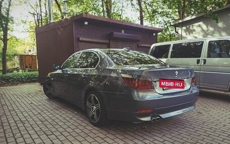 BMW 5 серия, 2003 год, 970 000 рублей, 9 фотография