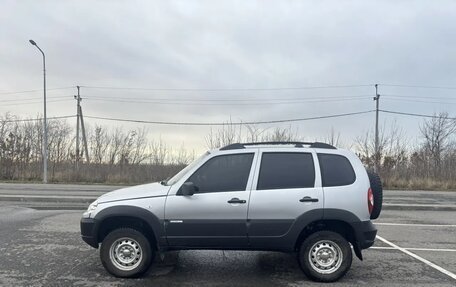 Chevrolet Niva I рестайлинг, 2011 год, 380 000 рублей, 3 фотография