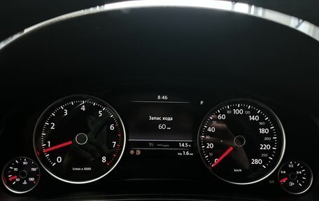Volkswagen Touareg III, 2012 год, 1 880 000 рублей, 11 фотография