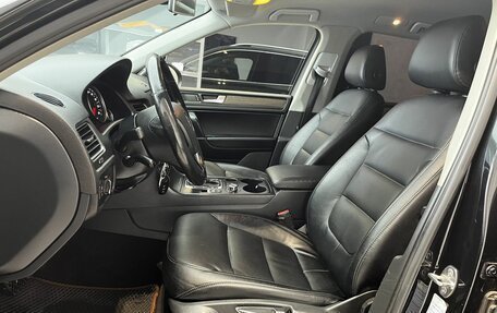 Volkswagen Touareg III, 2012 год, 1 880 000 рублей, 8 фотография