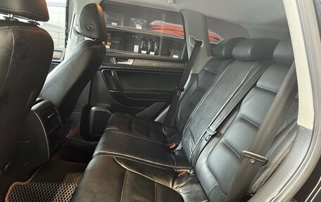 Volkswagen Touareg III, 2012 год, 1 880 000 рублей, 13 фотография