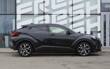 Toyota C-HR I рестайлинг, 2020 год, 2 050 000 рублей, 5 фотография