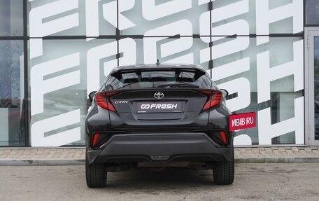 Toyota C-HR I рестайлинг, 2020 год, 2 050 000 рублей, 4 фотография