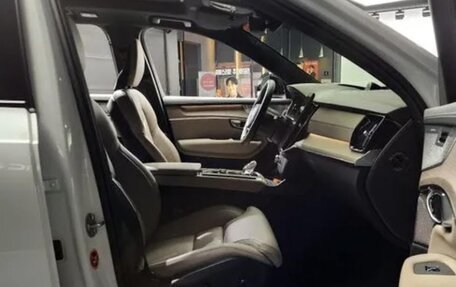 Volvo XC90 II рестайлинг, 2025 год, 10 500 010 рублей, 11 фотография