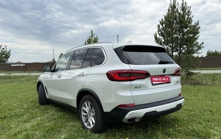 BMW X5, 2018 год, 5 600 000 рублей, 3 фотография