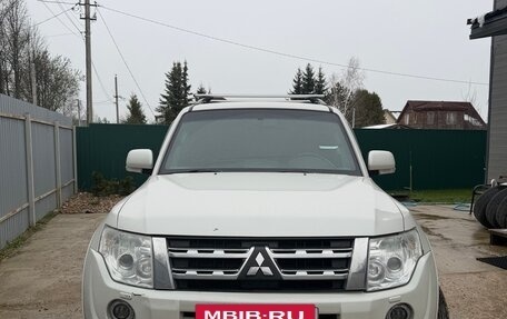 Mitsubishi Pajero IV, 2014 год, 2 300 000 рублей, 5 фотография