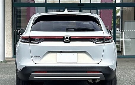 Honda Vezel, 2023 год, 2 053 000 рублей, 6 фотография