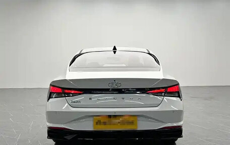 Hyundai Elantra, 2023 год, 1 350 000 рублей, 3 фотография