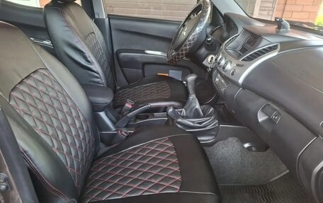 Mitsubishi L200 IV рестайлинг, 2013 год, 2 000 000 рублей, 3 фотография