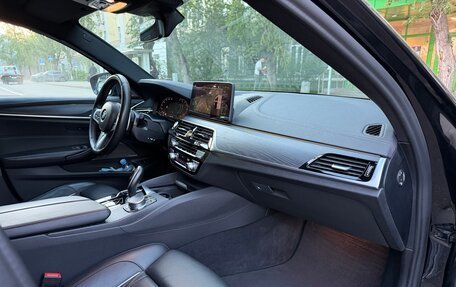 BMW 5 серия, 2020 год, 5 300 000 рублей, 11 фотография