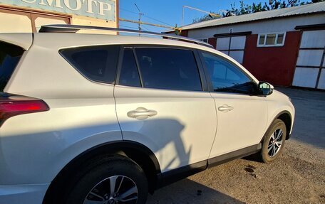 Toyota RAV4, 2018 год, 2 700 000 рублей, 5 фотография
