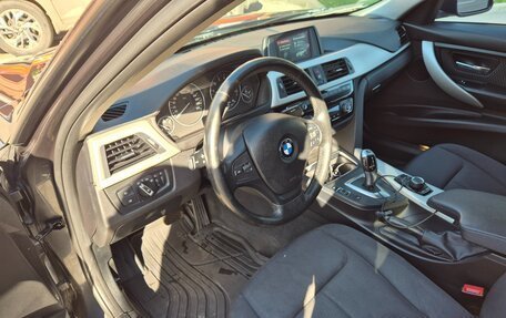 BMW 3 серия, 2018 год, 1 750 000 рублей, 7 фотография