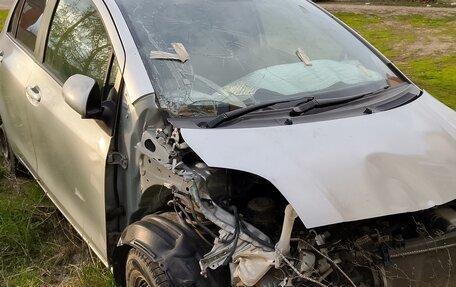 Toyota Vitz, 2009 год, 200 000 рублей, 3 фотография