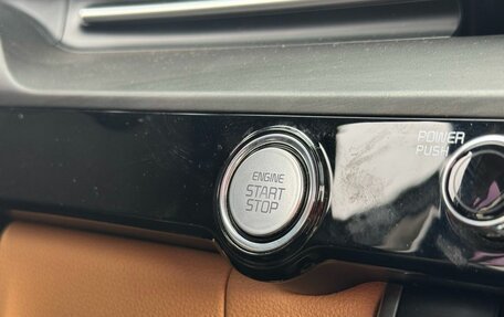 KIA Carnival, 2020 год, 3 450 000 рублей, 23 фотография