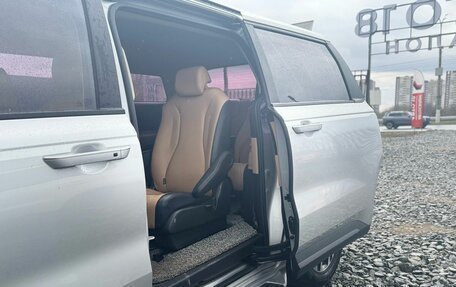 KIA Carnival, 2020 год, 3 450 000 рублей, 31 фотография