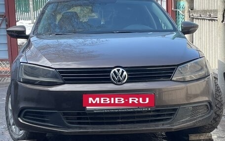 Volkswagen Jetta VI, 2012 год, 1 100 000 рублей, 3 фотография