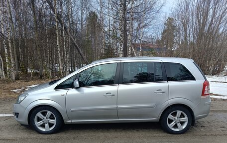Opel Zafira B, 2011 год, 650 000 рублей, 3 фотография